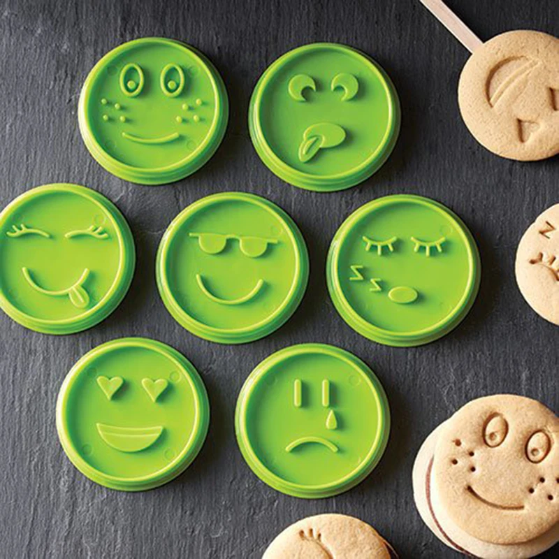 

7PCS/SET Emoji Cookie Cutters Diy Smiling Face Cookie Cutter Set Cake Decorating Tools embossing biscuit moulds