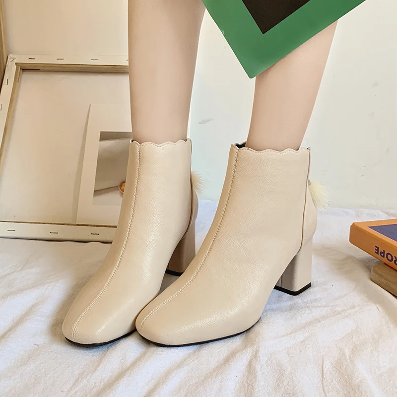 

Women's Thick With martin boots 2018 autumn And Winter New Korean version of the wild women's boots High-heeled martin boots
