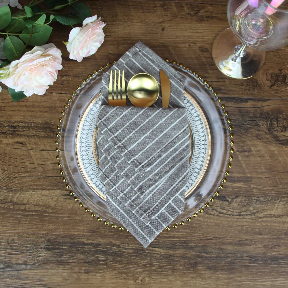 Display_Napkins_002_Brown