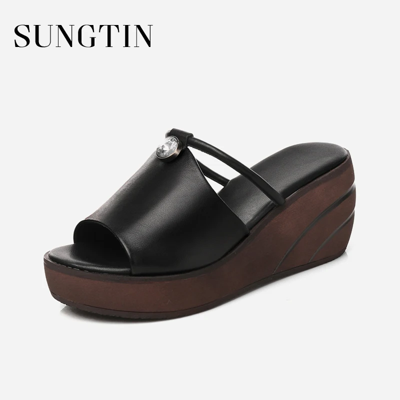 

Sungtin 2018 Summer Slides Women Platform Slippers Fashion Crystal High Heels Peep Toe Wedges Slippers Genuine Leather Shoes