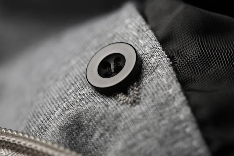 2183878057_1523123388