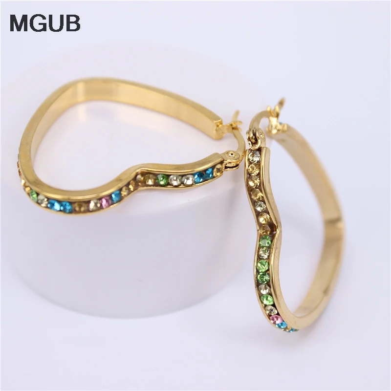 

MGUB High quality crystal Stainless steel jewelry gold Color Heart-shaped Hoop Earrings Women Accessories Wholesale LH558
