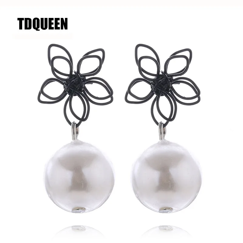 TDQUEEN Dangle Pearl Earrings Silver Plated Metal Geometric Black Flower Big Dangle Pearl Red and White Statement Earrings 2018 (3)