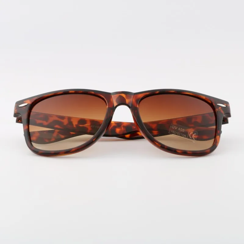 Hdsunfly UV400 солнцезащитные очки для Для мужчин Для женщин Винтаж заклепочные оттенки классический Брендовая дизайнерская обувь в ретро стиле, женские солнцезащитные очки, мужские очки, солнцезащитные очки - Цвет линз: Leopard F Brown