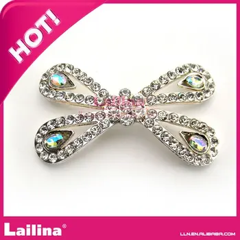 

Rhinestone Gem Petal Winged Brooch