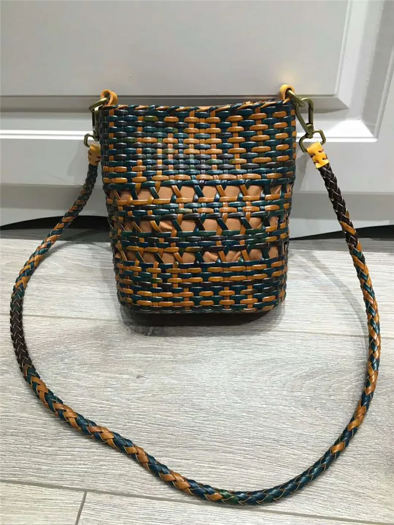 

DIOLEVY Women handmade Weave Messenger Bags Women Leather Handbags Ladies Shoulder Crossbody Bag