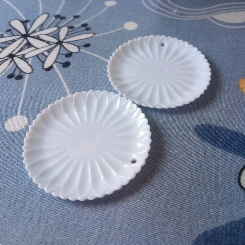 plate miniature
