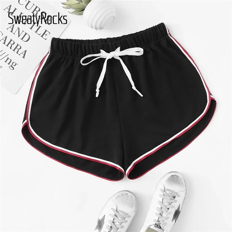 SweatyRocks полосатый Дельфин край Drawstring шорты для женщин Activewear для тренировки черный 2019 повседневное Лето шорты для спорта и отдыха