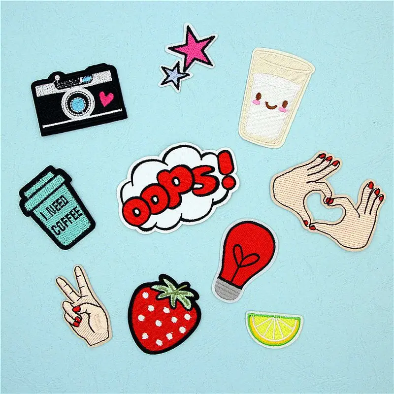 

1Pcs Light bulb Cofffee Embroidered Iron on Patches for Clothing DIY Sewing on Apparel Accessories Garment Stickers Appliques