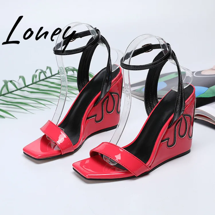 

Loney New Patent Leather Buckle Strap Summer Sandals Square Toe Open Toe Hot Ladies Wedges Shoes Women