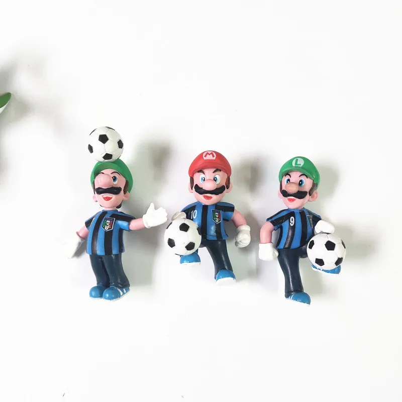 Random 1 Super mario bros 6-7cm mini football mario Yoshi one piece figure action PVC mario model capsule toy dolls 20160309_204744_013