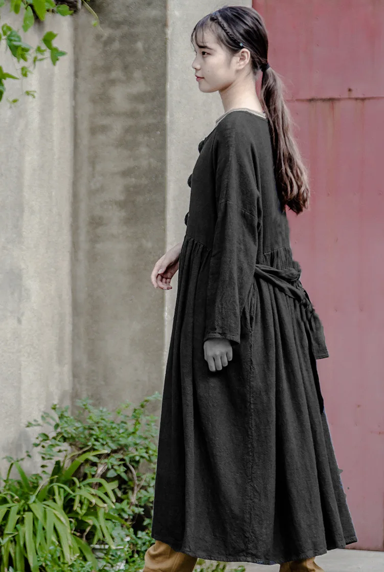 

Original Design 100% Flax Retro Loose Long Dress Autumn Long Sleeve Cotton and Linen Dress Women Mori Dress Black Gray 1kg D581