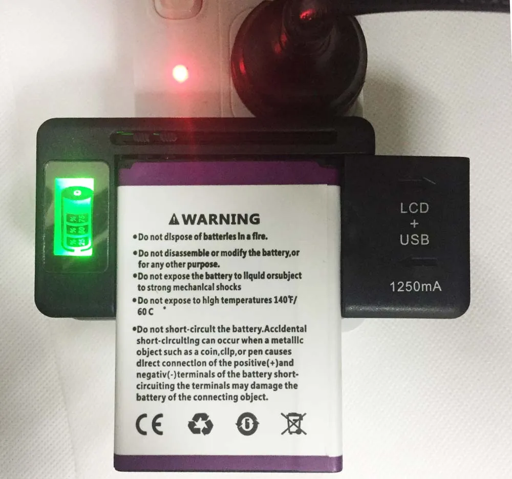 

Universal Wall Battery Charger with LCD For samsung note2 xiaomi Blackview Crown Black View Crown Ulefone Be Touch 2 CUBOT fly