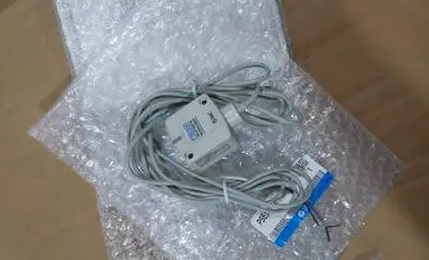 

FREE SHIPPING PSE541-R06 pressure sensor