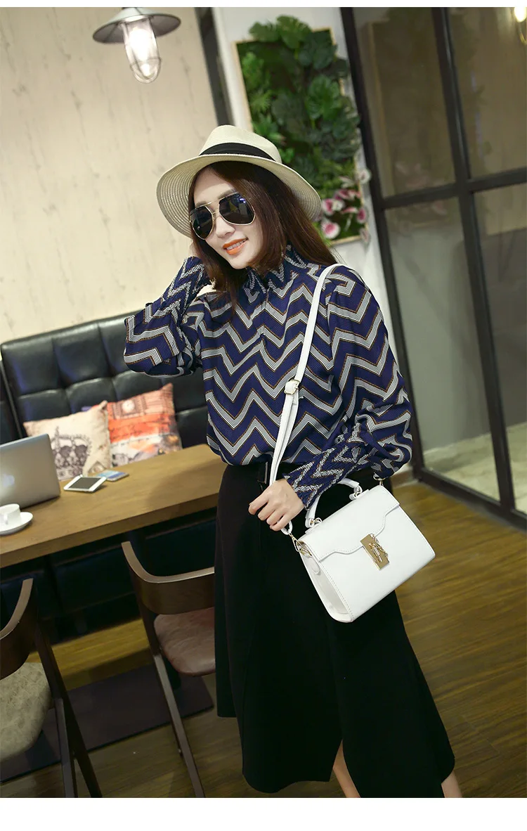 2831950965_1642529853