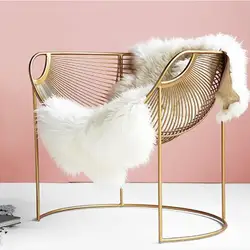 Nordic Творческий один стул в дырочку легкий Стразы золотистые металлические Art ленивый стул чистый красный подъема стул дизайнерский стул