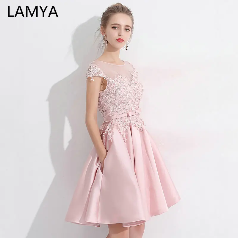 Женское атласное кружевное платье LAMYA розовое короткое для выпускного вечера