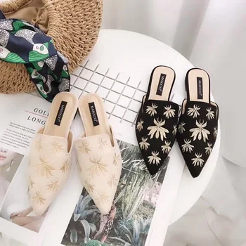 

DONLEE QUEEN Embroider Bee Mule Shoes Women Flat Slip On Half Slippers Ladies Brand Slides Female Summer Shoes zapatos de mujer
