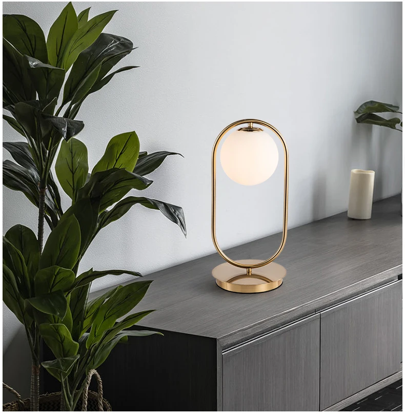 Современный стеклянный стол лампы скандинавские простые спальни прикроватная настольная лампа для чтения украшение дома настольные лампы E27 патрон освещение