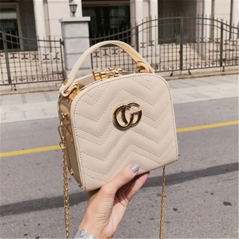 

Camera bag,Female bag,Single shoulder bag, girl, small Satchel,Fashion,high end,camera,SLR camera,Travel Camera,Multipurpose use