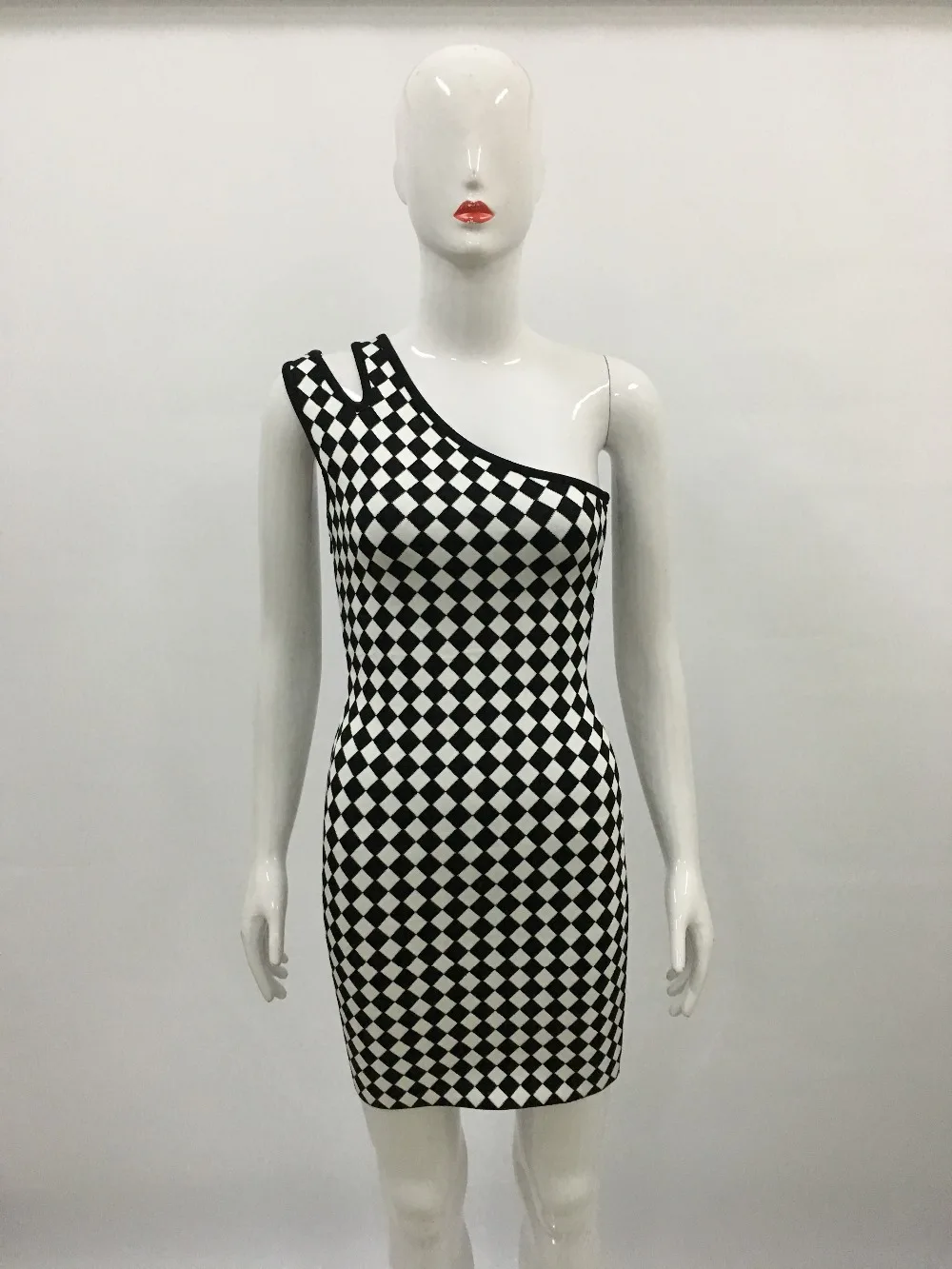 

Halinfer 2018 New summer women dress sexy bodycon One-shoulder Geometric dress Rayou Bandage celebrity party dresses vestidos