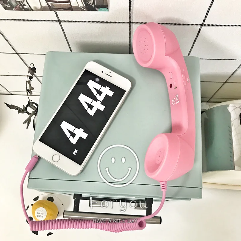 

Pink 3.5mm Retro Phone Telephone Radiation-proof Receivers Cellphone Handset For iPhone 4 5 6 7 Classic Headphone MIC Microphone