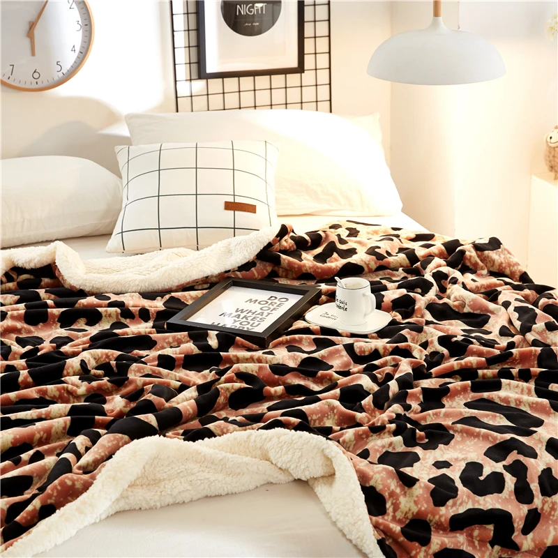 Leopard print blanket (3)