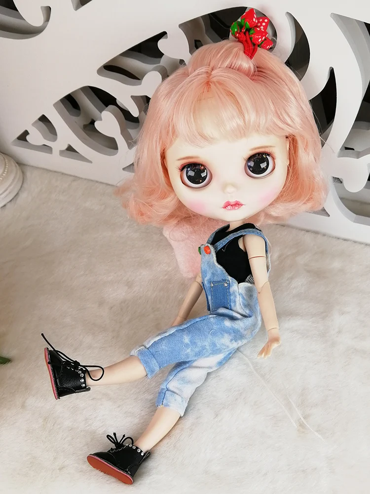 Neo Blythe Doll with Pink Hair, White Skin, Matte Cute Face & Custom Jointed Body 1