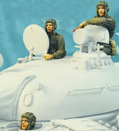 

1/35 Resin Kits Soviet Tank Soldier 3pcs (no include tank)