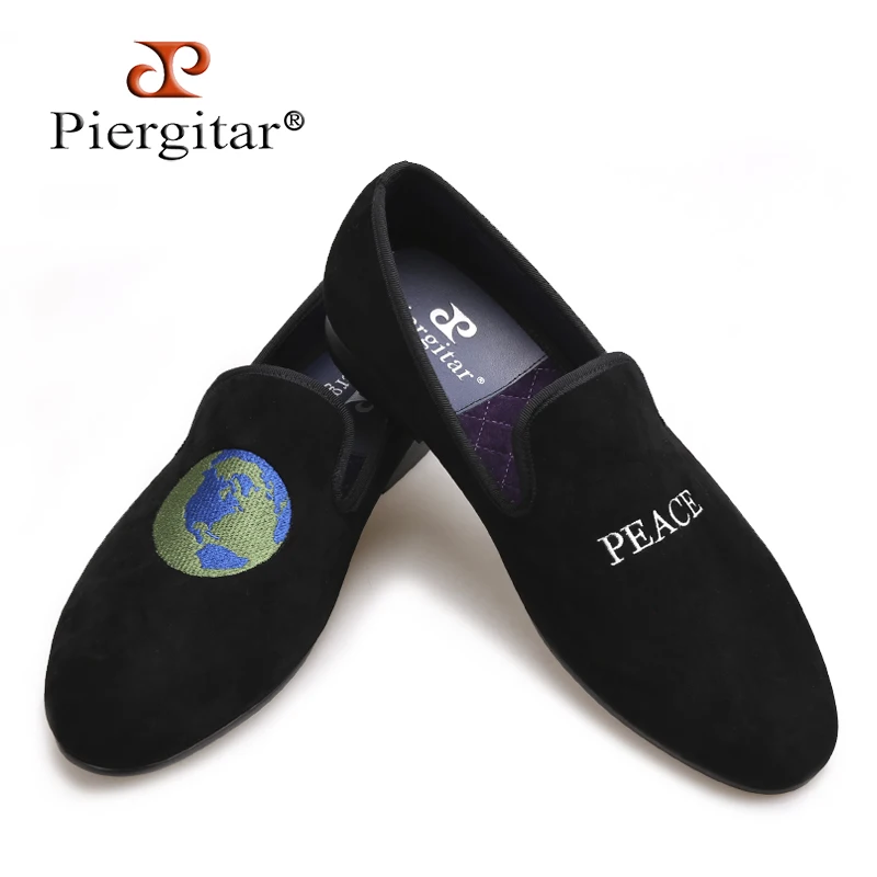 Piergitar/новинка года; британский стиль; мужские тапочки ручной работы; черные бархатные туфли с двумя вставками; Дизайнерские мужские лоферы с вышивкой