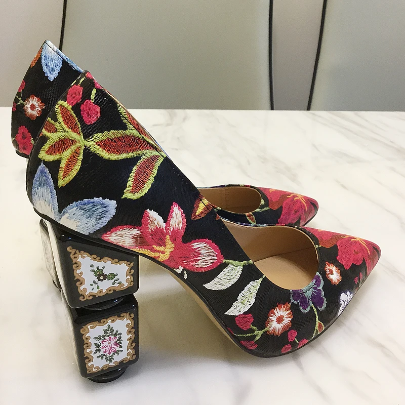 

Vintage pumps printing flower ladies shoes 2018 autumn stiletto Mary janes shoes strange style high heels pumps sapato de noiva