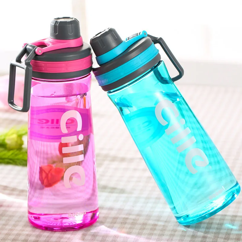 питьевая бутылка. питьевая бутылка. спорт бутылка reebok. бутылка для фитнеса denzel 1. питьевая вода в бутылках.