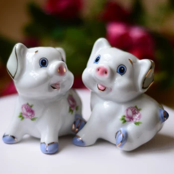 

Japanese and Korean Ceramic hand decorated pig zodiac pig feng shui fortune pig decorated a lovely laugh pig birthday gift