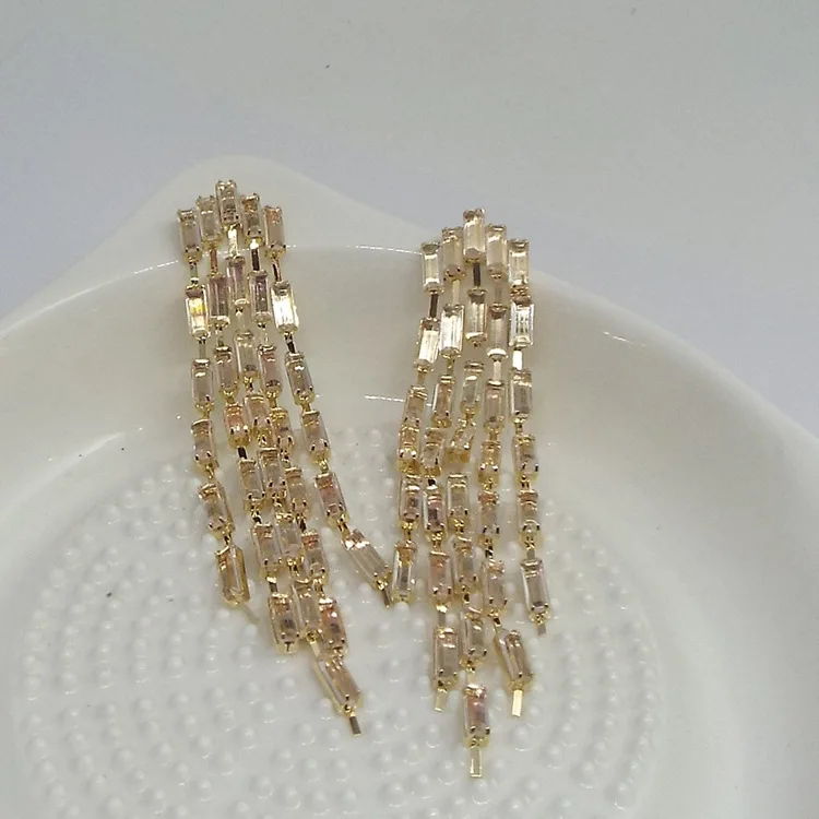 

earrings European and American romantic Sue earrings ins exaggerated fashion web celebrity joker with accessories