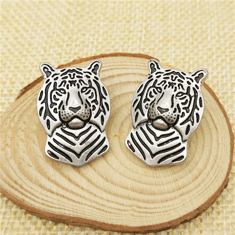 LPHZQH мультфильм сильный тигр Broches Бабочка застежка воротник булавка ювелирные