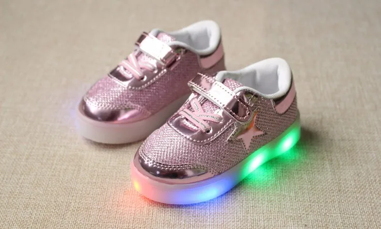 Розничная обувь со светом осень для маленьких мальчиков и девочек обувь Детские кроссовки со светящейся подошвой детские дышащие кроссовки молодых EU21-30