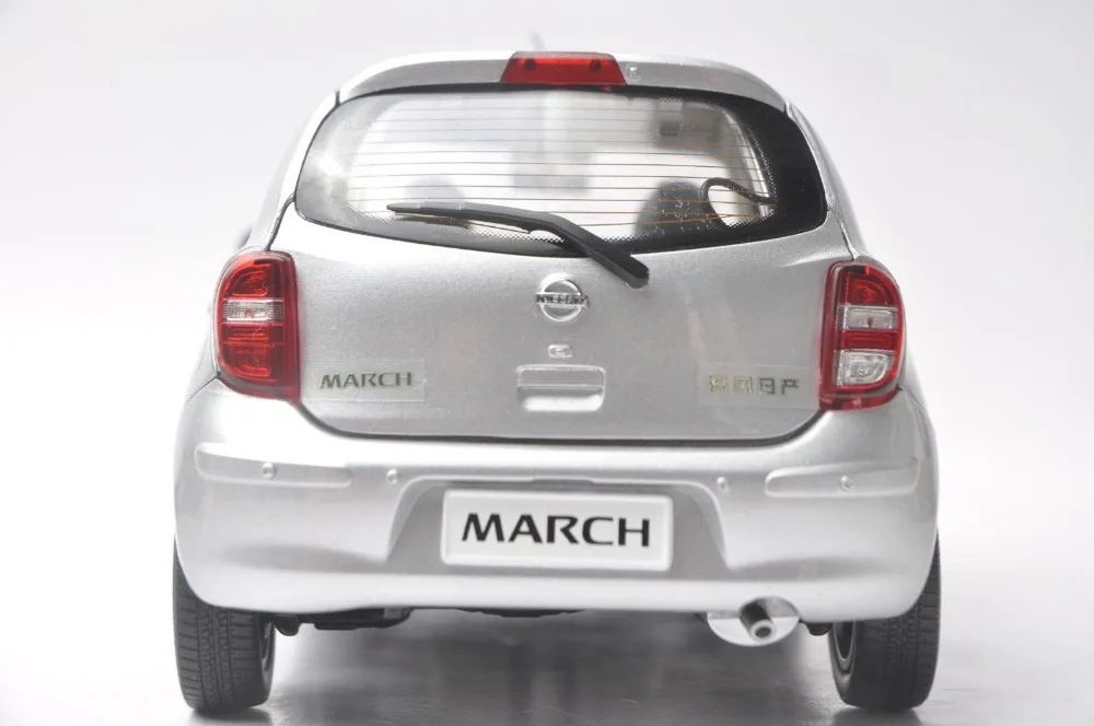 1:18 литая под давлением модель для Nissan March Micra серебро Minicar сплав игрушка автомобиль миниатюрная коллекция подарки