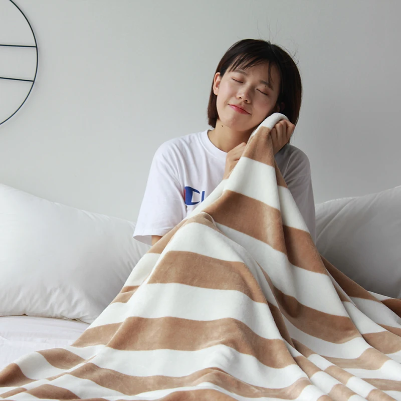 

Stripe pattern simple generous blanket comfortable soft style simple life blanket aircraft / sofa / bedding multi-purpose