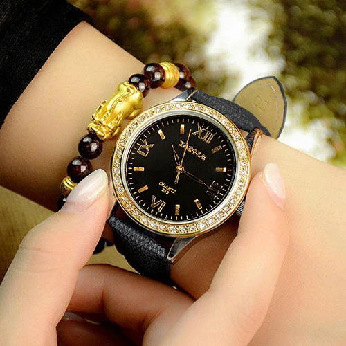 

YAZOLE Diamonds Wrist Watch Women Watches Ladies Luxury Brand Famous New Quartz Wristwatch For Female Clock Hodinky Montre Femme