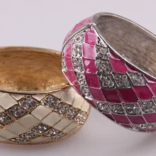 MOODPC Новое поступление V формы эмали и стразами узор на петлях сплав Открытое браслет для женщин