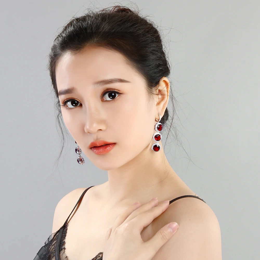 Big round stone dangling earring (1)