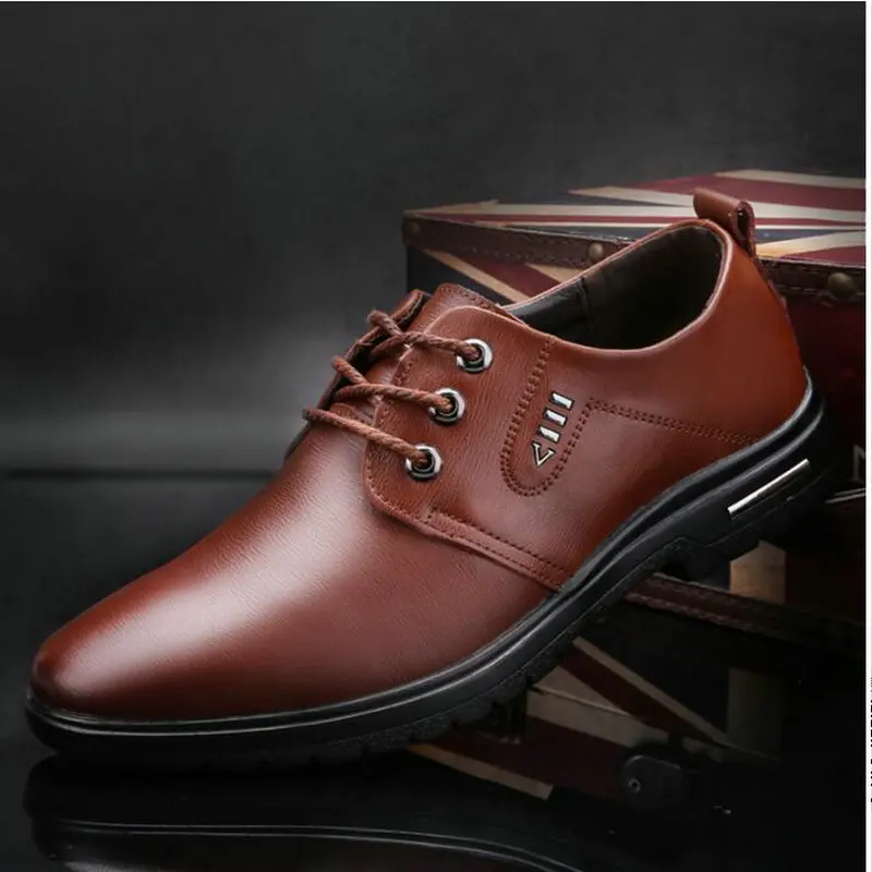 Весенне-осенние мужские модные повседневные ботинки оксфорды на шнуровке мужские деловые модельные туфли из натуральной кожи OO-73 - Цвет: Коричневый