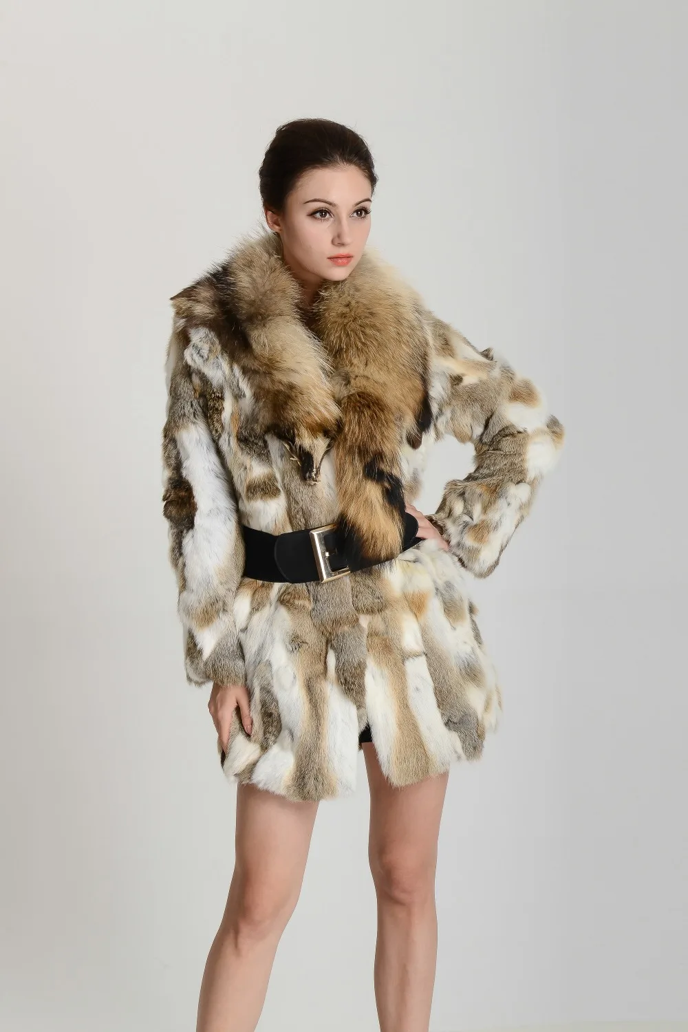 Качественное пальто из кроличьего меха с мехом енота/Модная женская одежда из натурального меха кролика F096