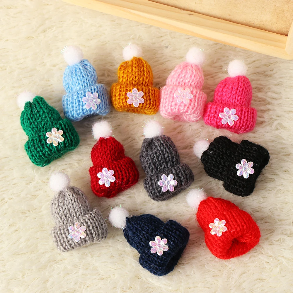

Color Random!!5Pcs Mini Colorful Woolen Knitted Hairball Hat Brooch Pins For Women Men Sweater Shirt Jacket Collar Badge