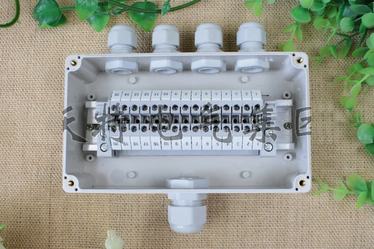 IP65 водонепроницаемый кабель распределительная коробка 1 в 4 из 160*90*60 мм с UK2.5B din-рейку клеммные блоки
