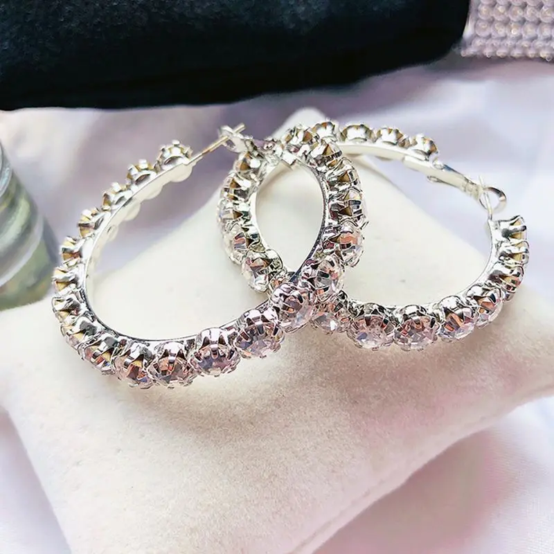 

Fashion Personality Big Black White Circle Earring Women Hoop Earrings Temperament Simple Round Geometry Zircon Earrings Jewelry