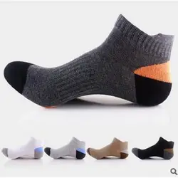 2018 продажа Стандартный Повседневное Новый Для мужчин с глубоким вырезом хлопковые носки