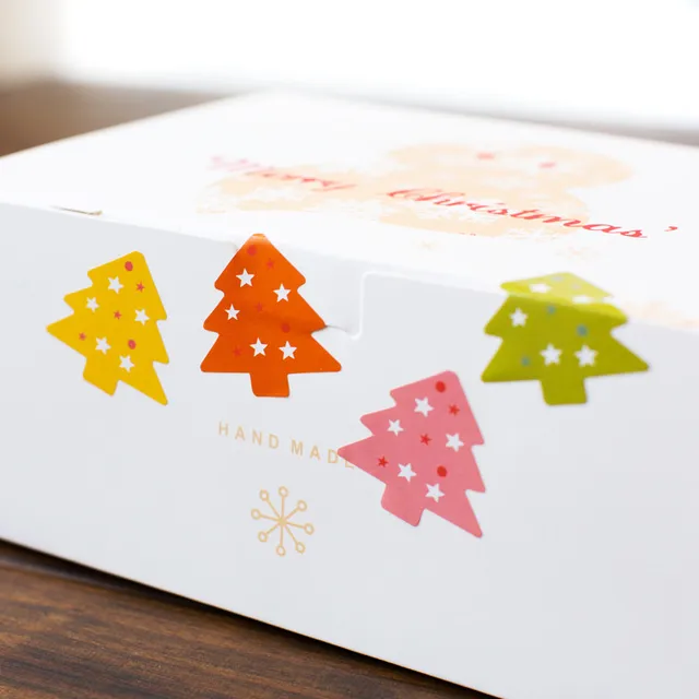 400pcs Colorful Merry Christmas Tree Kraft Paper Sticker Label Seal Envelope Gift Box Wrapping Craft Baking 400pcs Colorful Merry Christmas Tree Kraft Paper Sticker Label Seal Envelope Gift Box Wrapping Craft Baking
