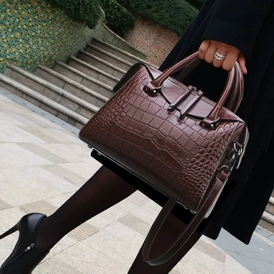 

New woman leather handbag fashion split leather crocodile pattern messenger bags handbags famous brands lady office clutch tote