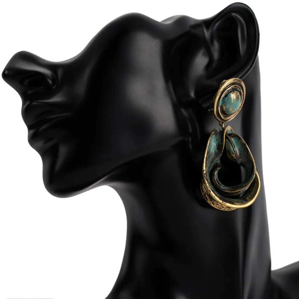 big earrings (1)